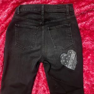 Revice black jeans w/ bandana heart 🖤 size 31 🤍